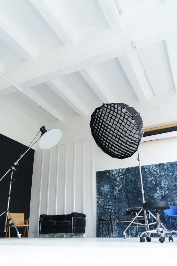 Fotostudija-Vilniuje-NOTO-Fotostudijos-Nuoma-Vilniuje-studijos-interjero-detalės